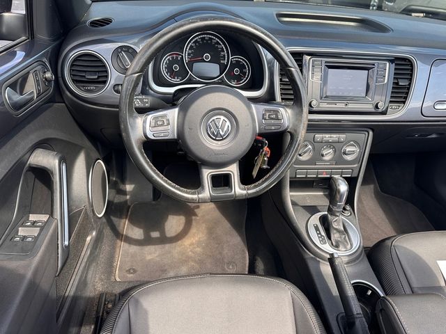 2016 Volkswagen Beetle 1.8T S photo 13