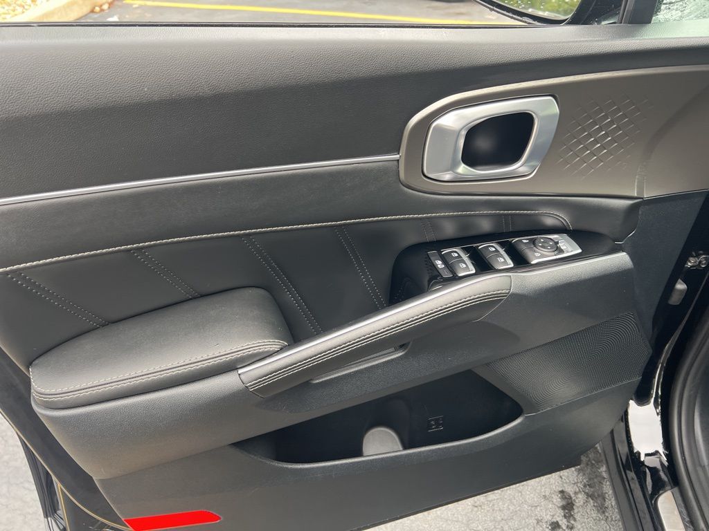 2022 Kia Sorento SX photo 4
