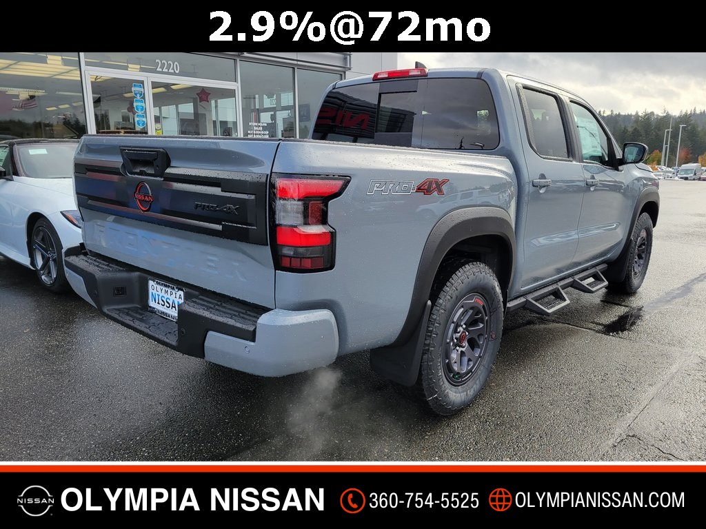 2025 Nissan Frontier Crew Cab PRO-4X photo 3