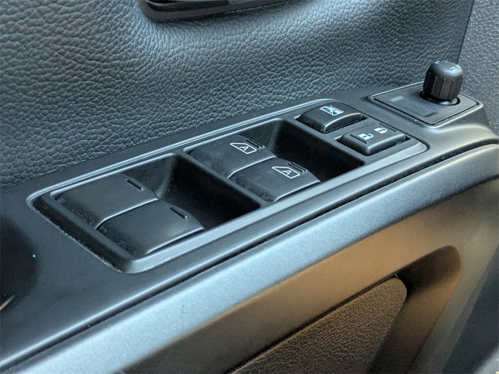 2024 Nissan Titan PRO-4X photo 27