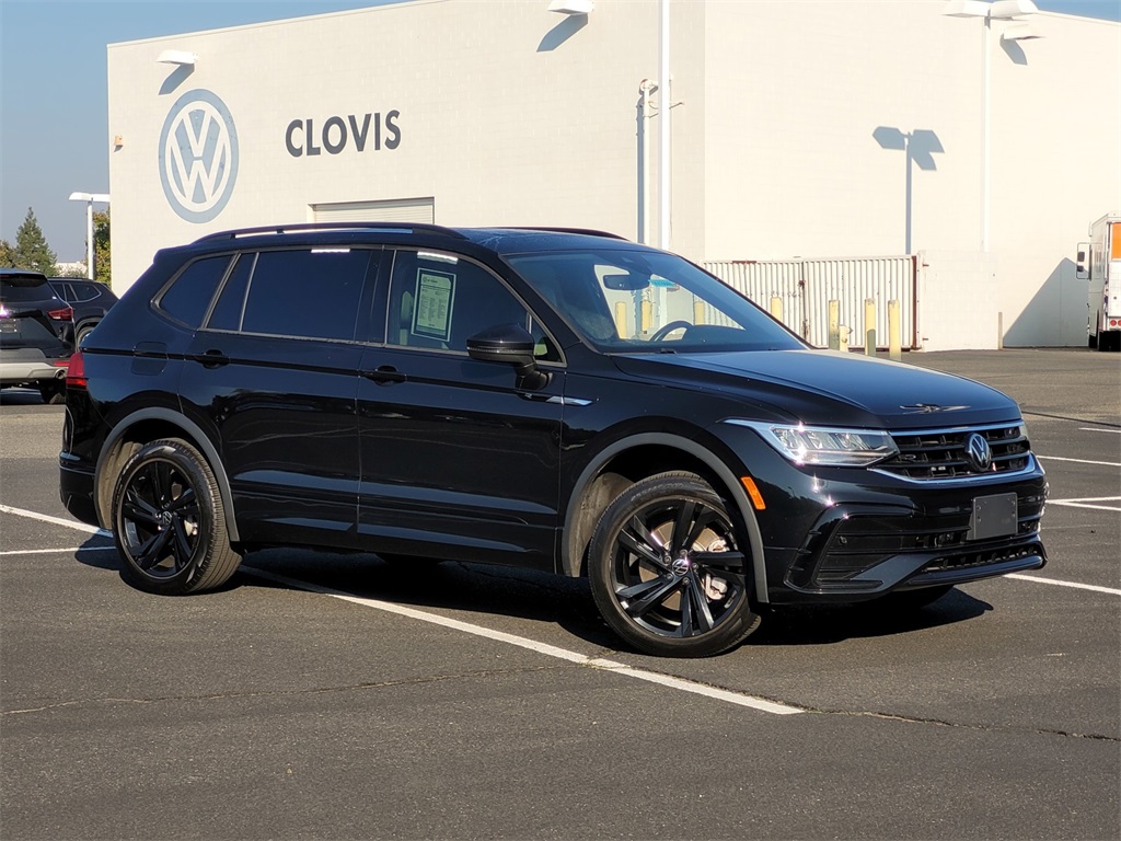 2023 Volkswagen Tiguan SE R-Line Black photo 2