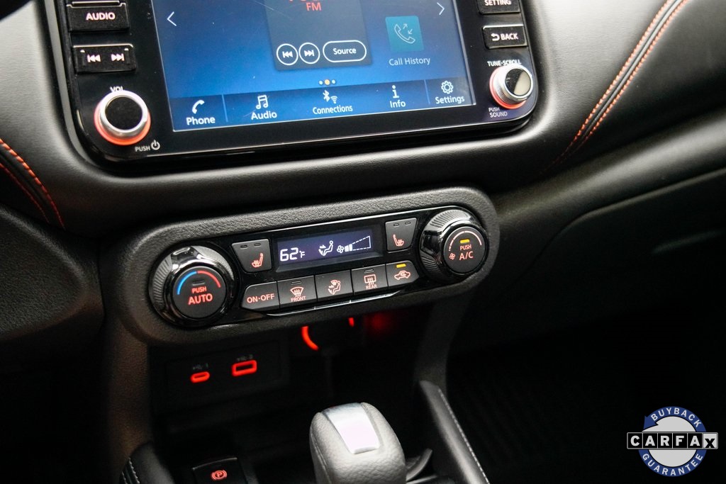 2022 Nissan Kicks SR photo 10