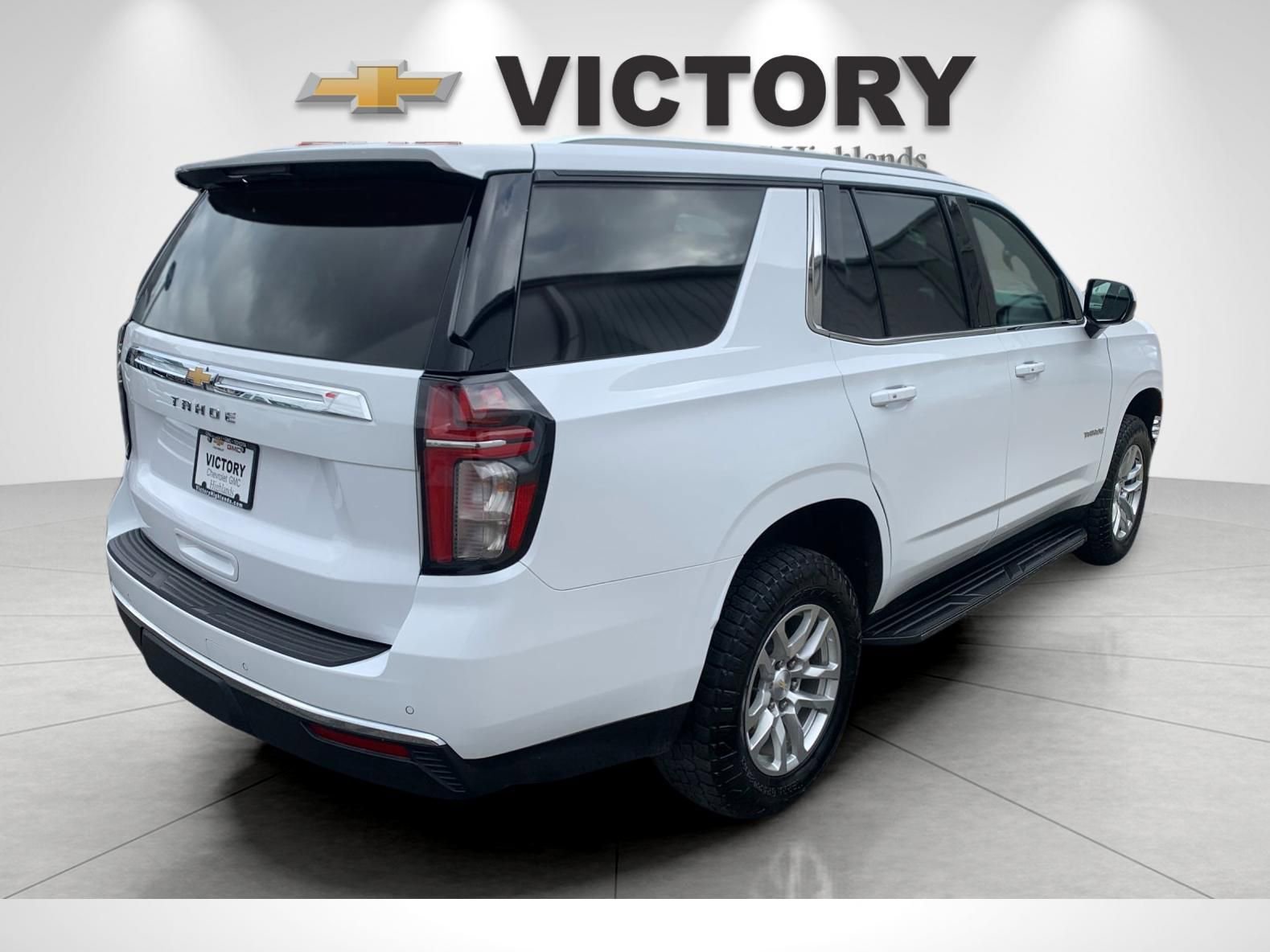 2023 Chevrolet Tahoe LS photo 2