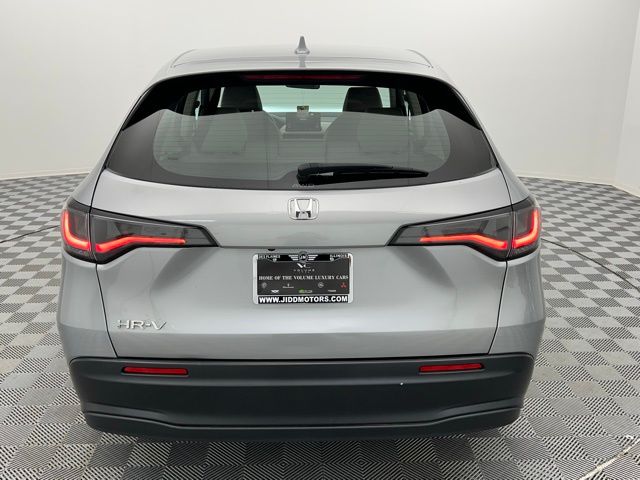 2023 Honda HR-V LX photo 5