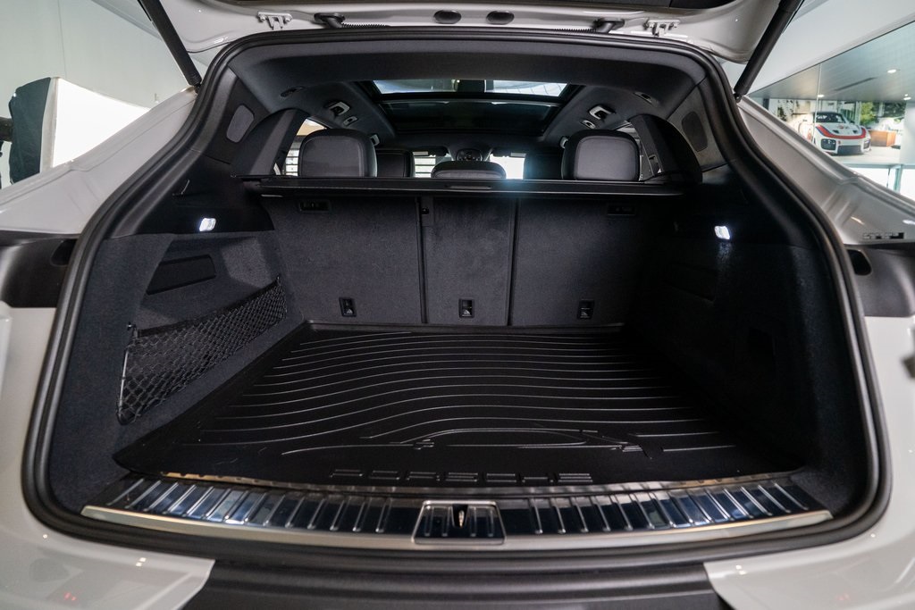 2024 Porsche Cayenne photo 34