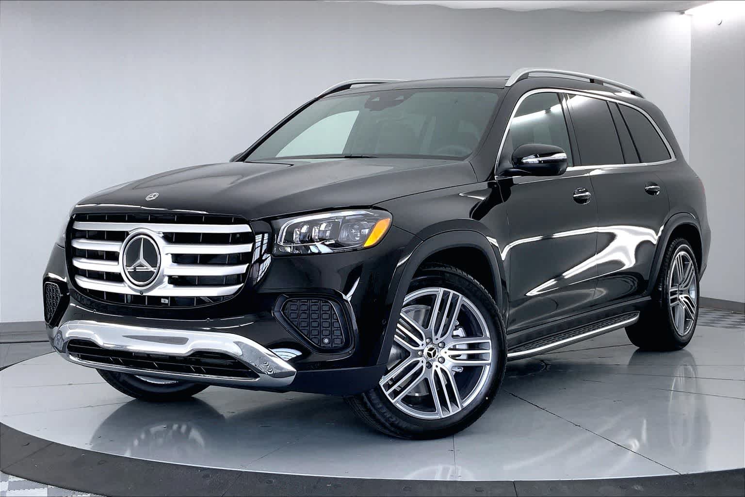 2025 Mercedes-Benz GLS Base's photo