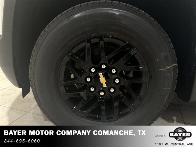 2024 Chevrolet Silverado EV Work Truck photo 3