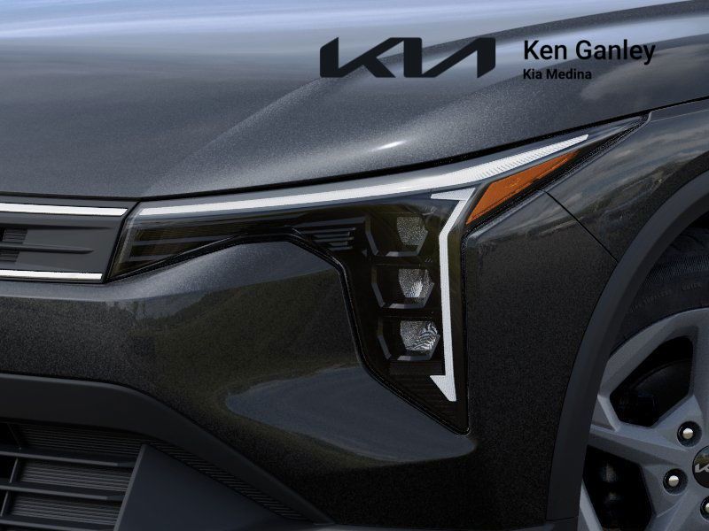 2025 Kia K4 LXS photo 10
