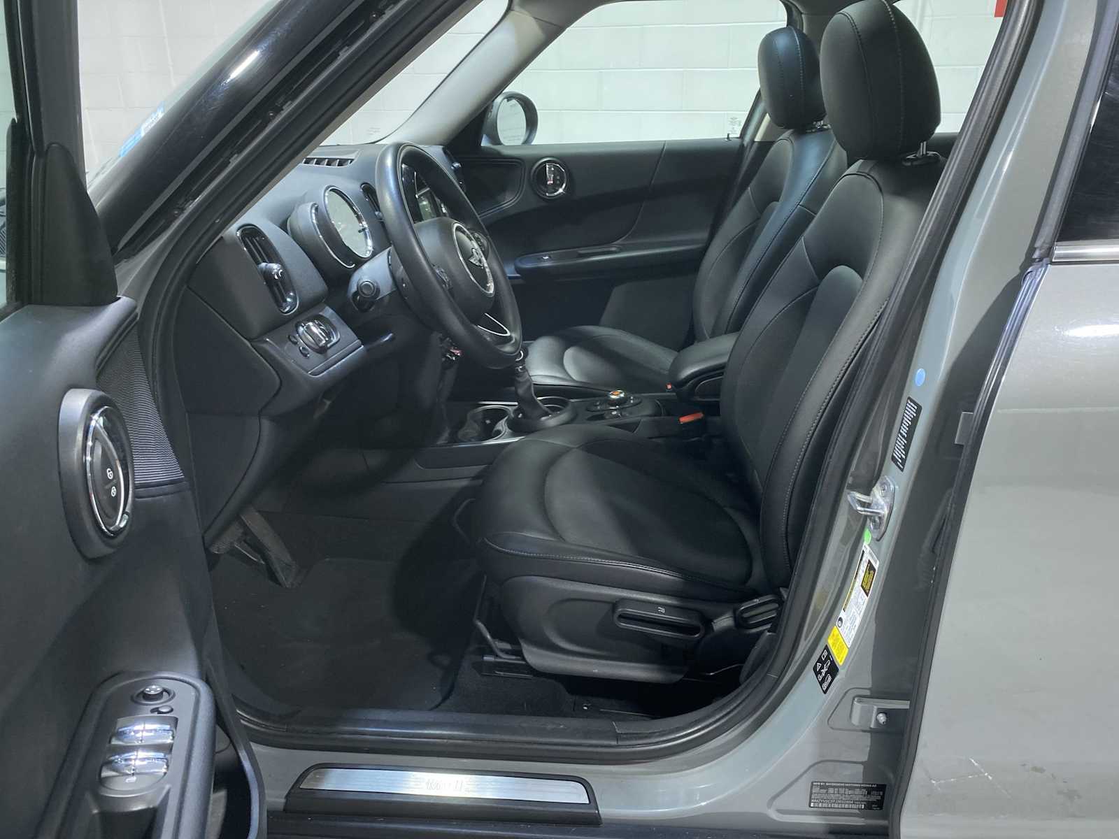 Used 2018 MINI Countryman Base with VIN WMZYV5C37J3E02804 for sale in Verona, NJ