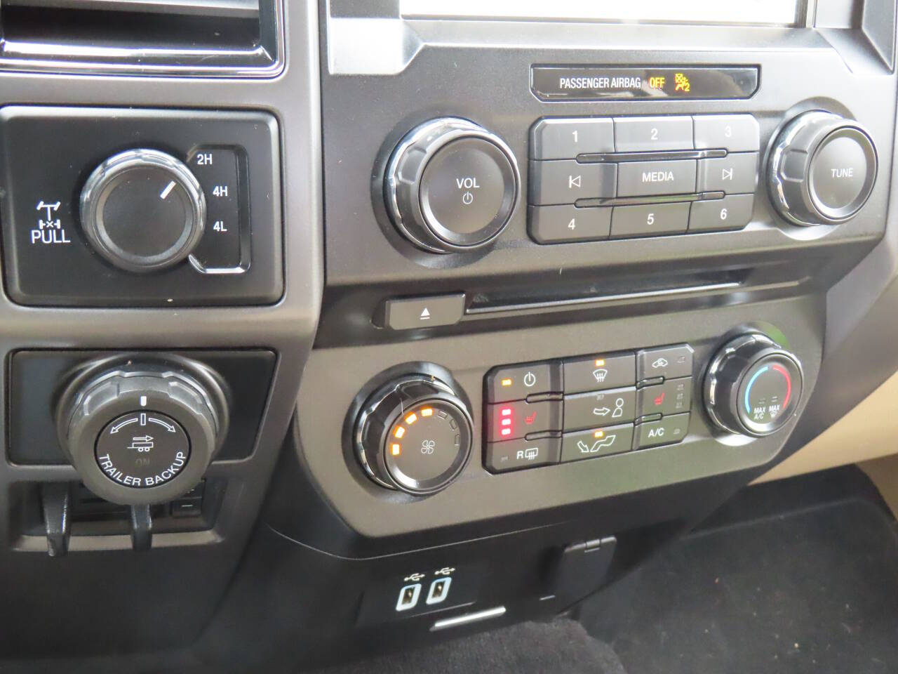 2018 Ford F-150 XLT photo 19