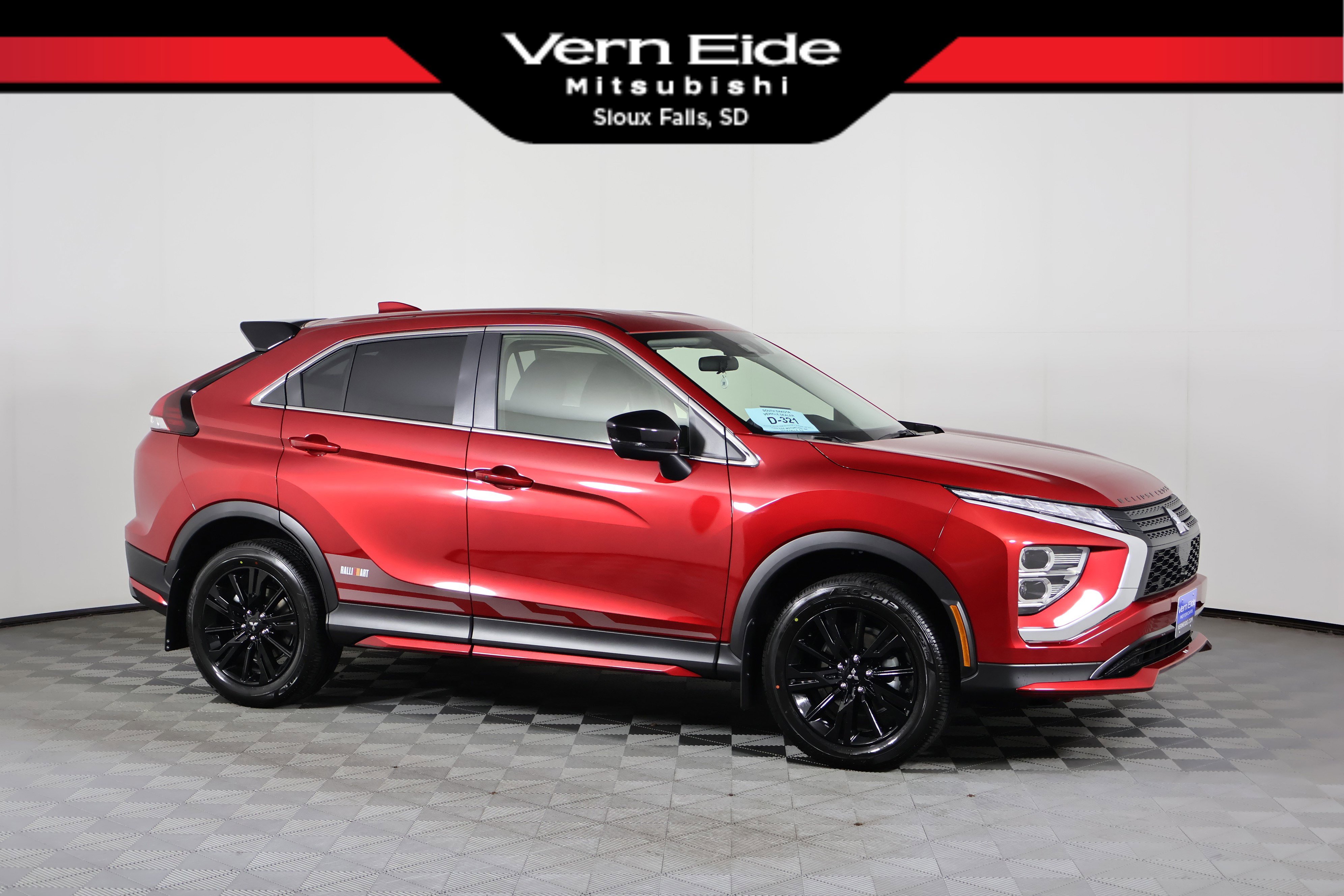 2026 Mitsubishi Eclipse Cross LE's photo