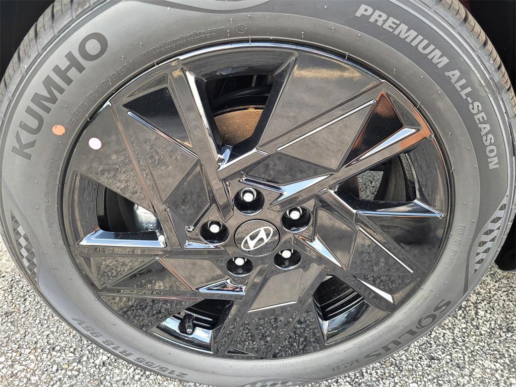 2026 Hyundai Kona SEL photo 11