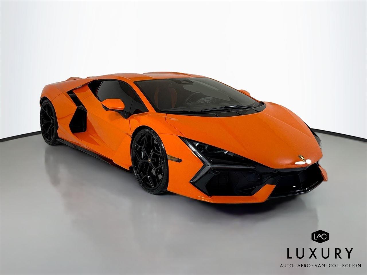 2024 Lamborghini Revuelto photo 3