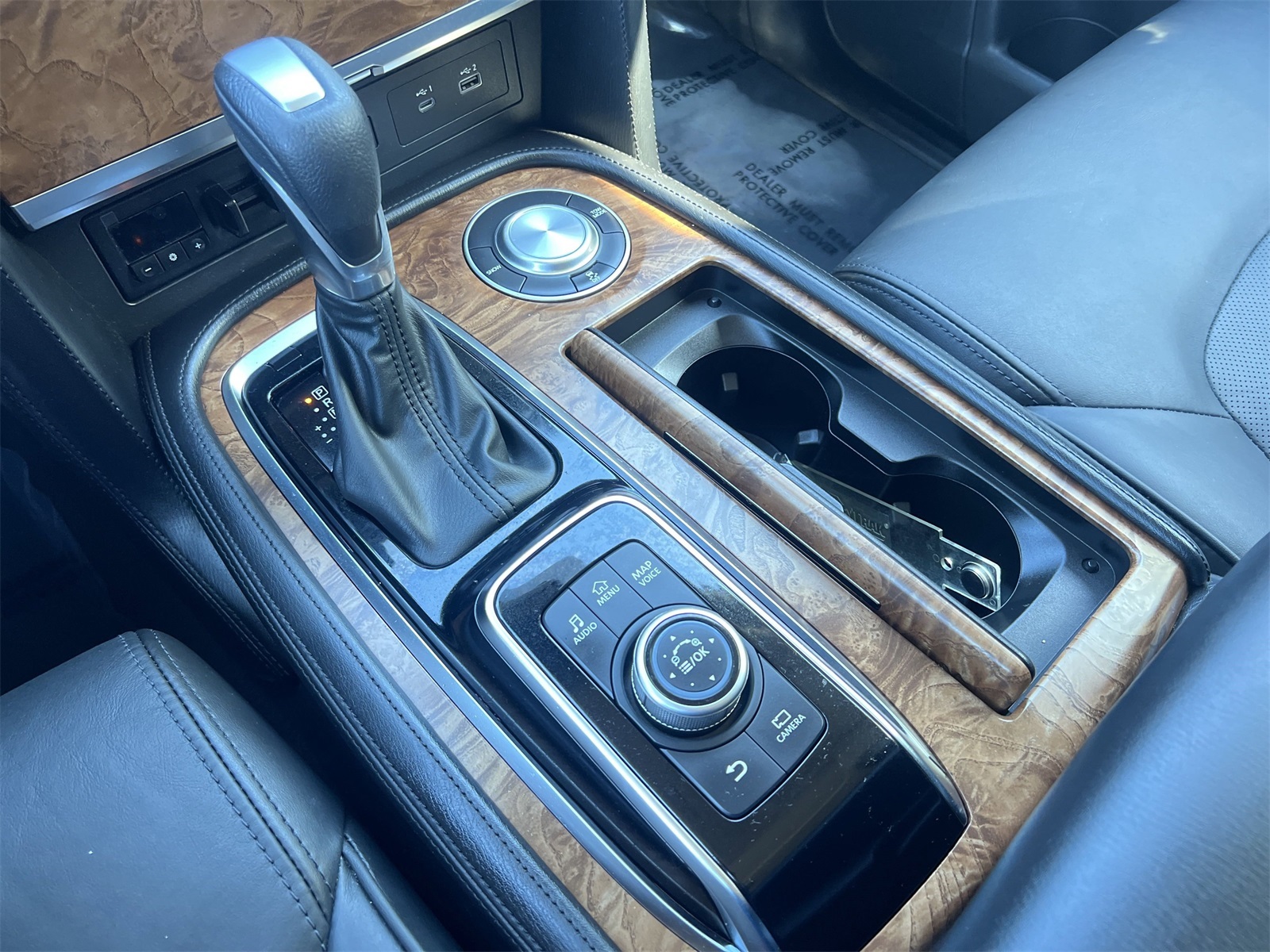 2021 Nissan Armada SL photo 10