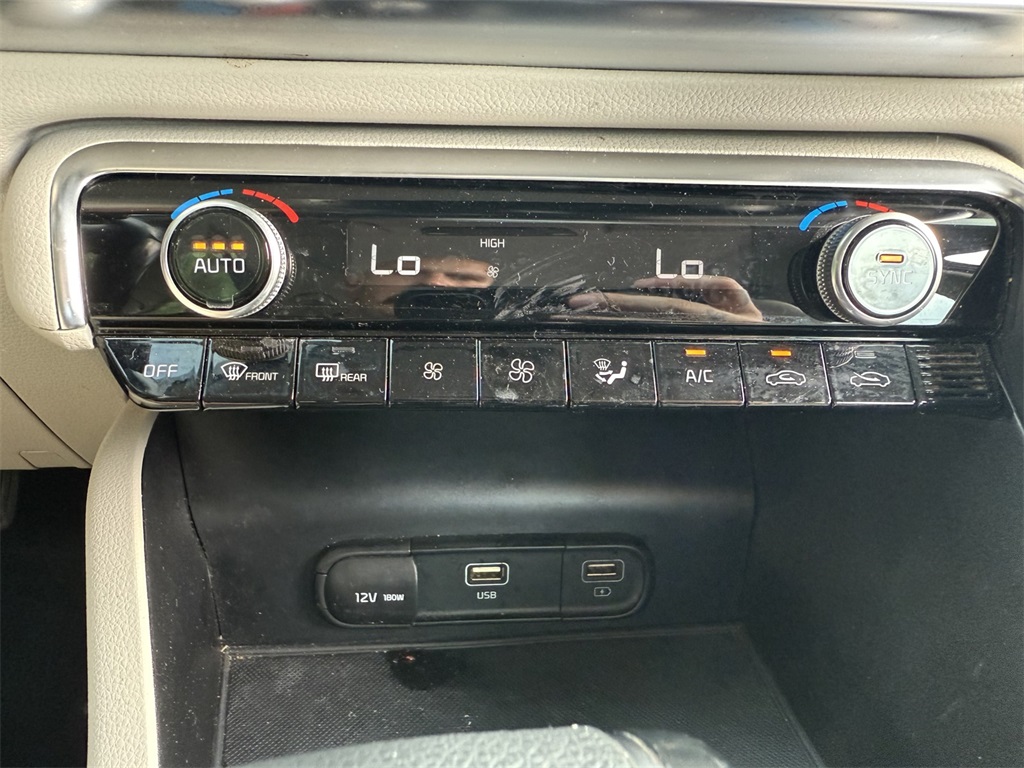 2022 Kia K5 EX photo 22