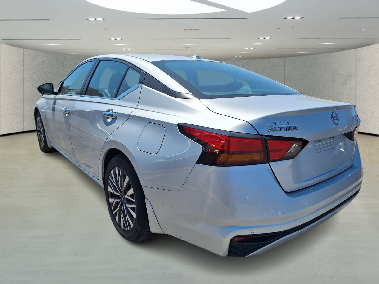 2024 Nissan Altima 2.5 SV photo 3