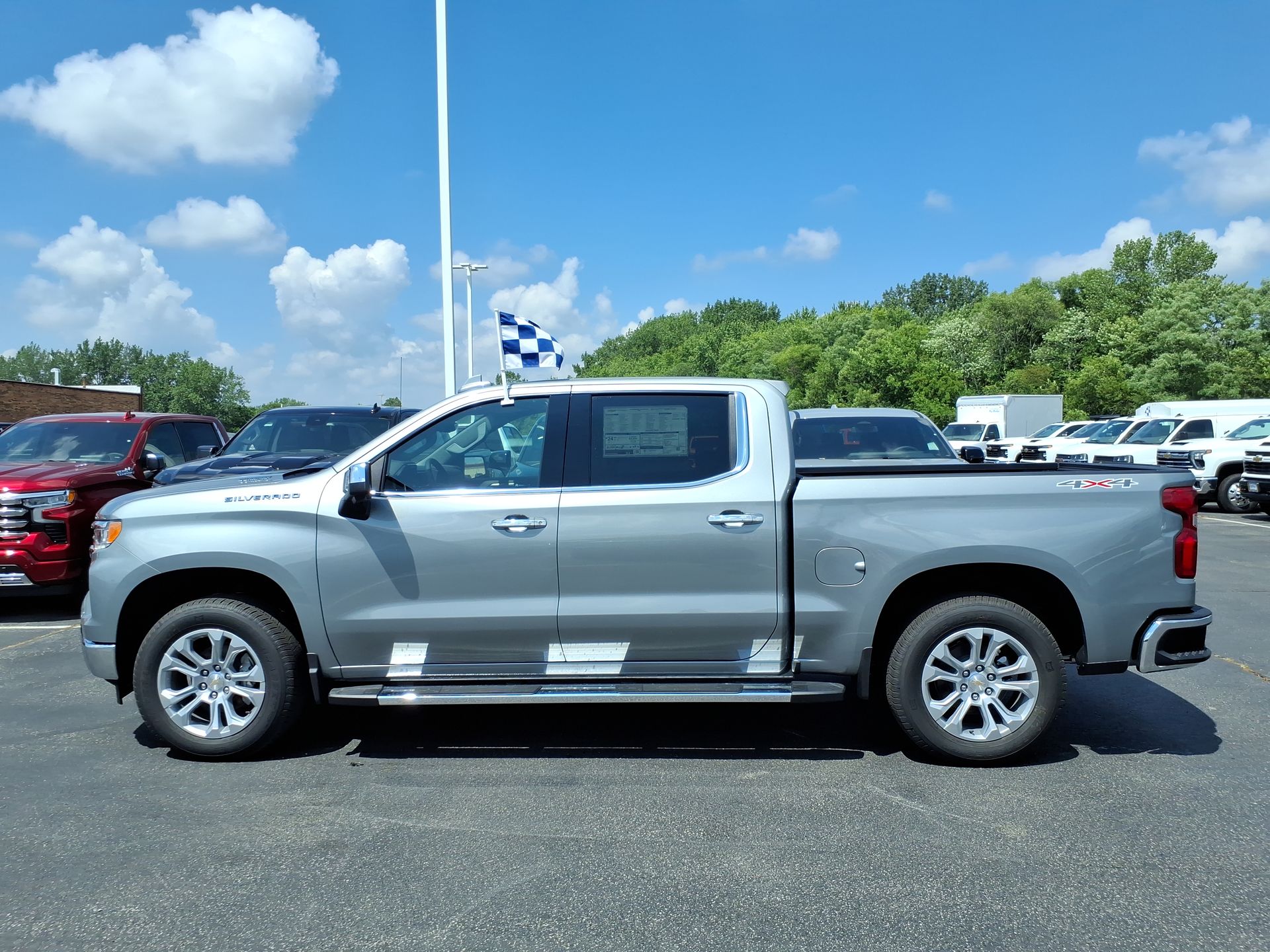 2025 Chevrolet Silverado 1500 LTZ photo 2