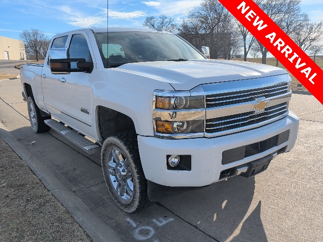 2016 Chevrolet Silverado 2500HD High Country's photo