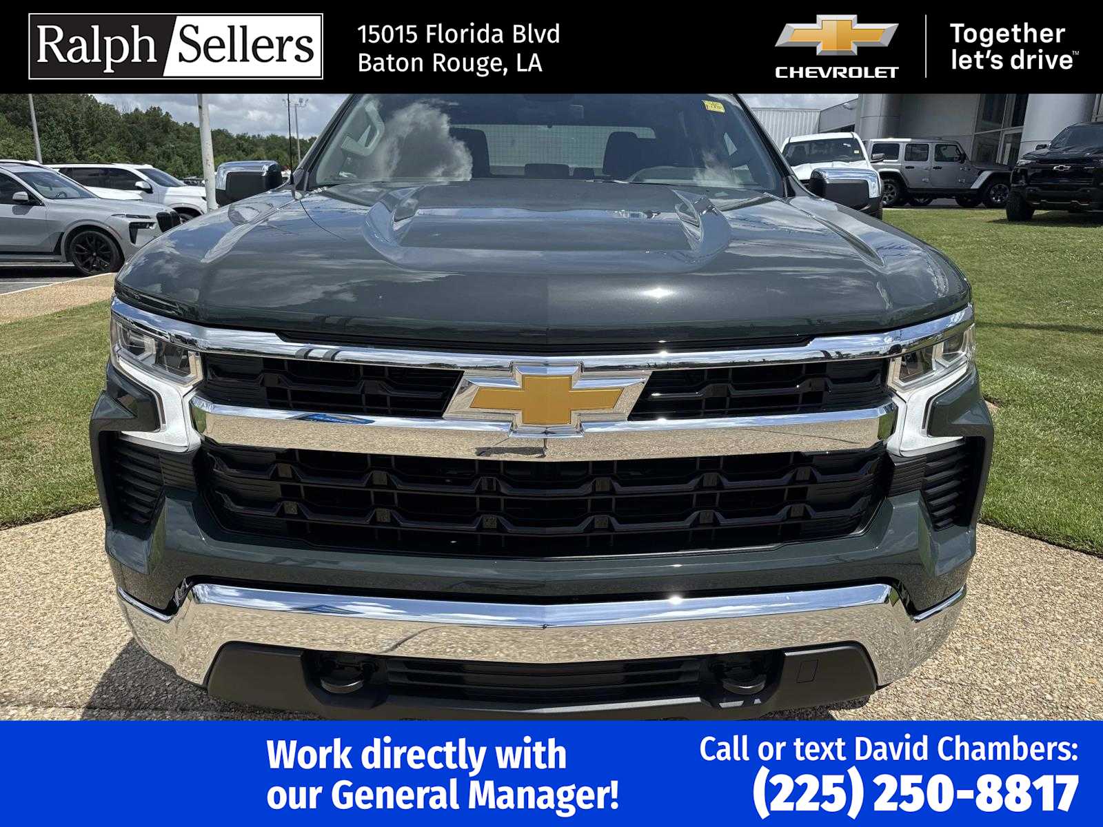 2025 Chevrolet Silverado 1500 LT photo 2