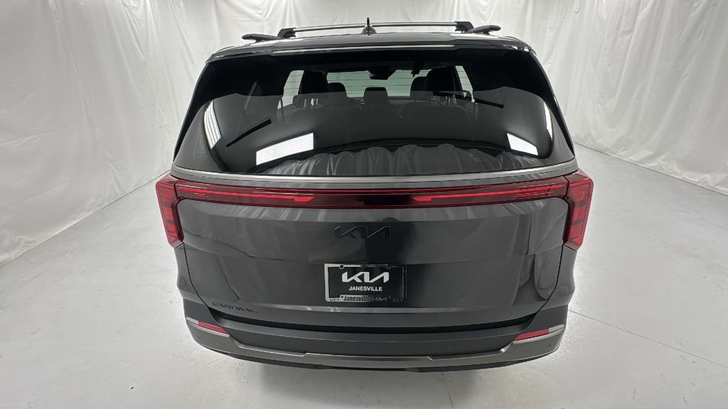 2026 Kia Carnival SX photo 4