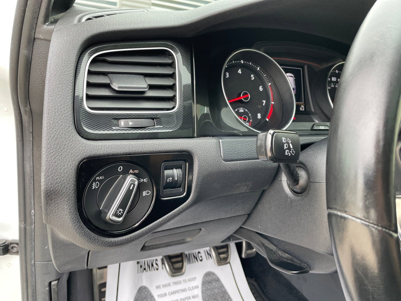 2016 Volkswagen Golf GTI SE photo 19