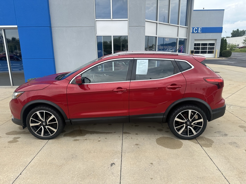 Used 2017 Nissan Rogue Sport SL with VIN JN1BJ1CR2HW105429 for sale in Bremen, IN