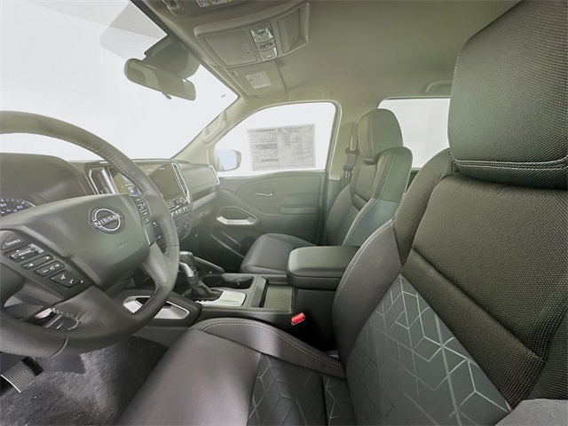 2025 Nissan Frontier SV photo 21