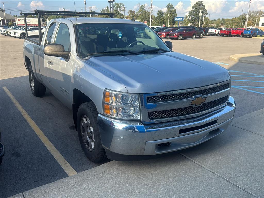 2013 Chevrolet Silverado 1500 LT photo 2