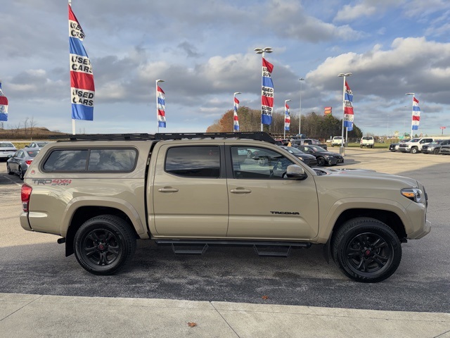 2017 Toyota Tacoma SR 4x4 Double Cab photo 4