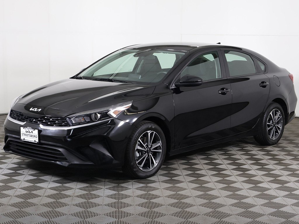 2024 Kia Forte LXS photo 6