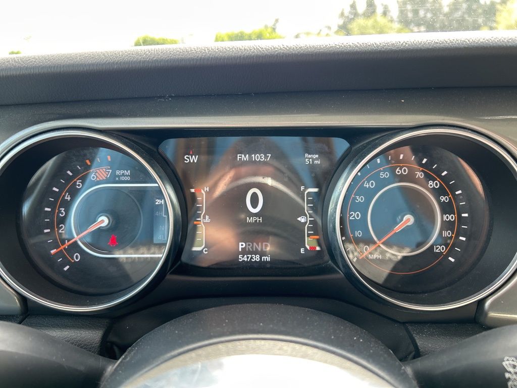 2022 Jeep Wrangler Unlimited Sahara photo 16