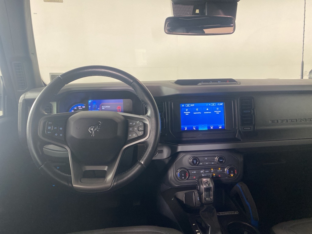 2022 Ford Bronco Black Diamond photo 13