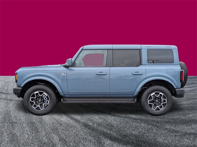 2025 Ford Bronco Outer Banks photo 2