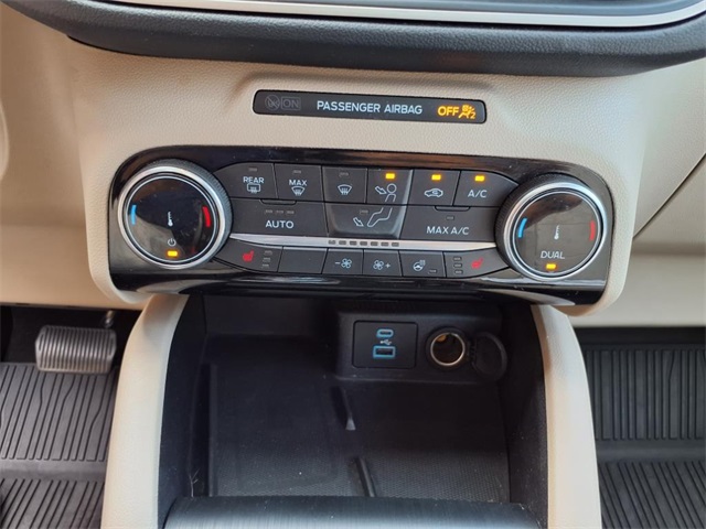 2022 Ford Escape SE photo 17