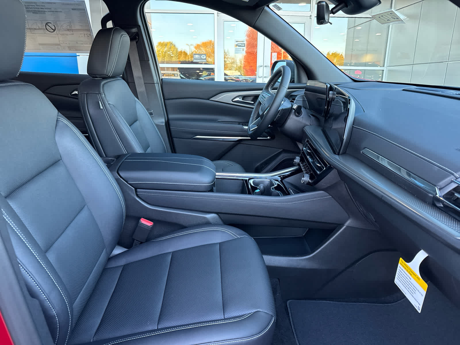 2026 Chevrolet Traverse photo 4