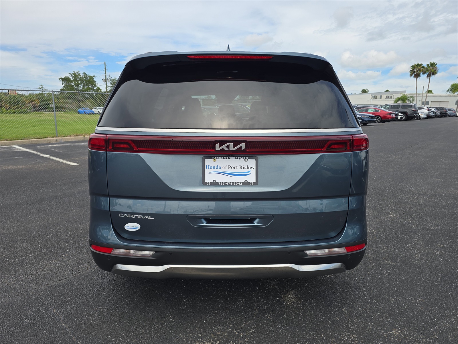 2023 Kia Carnival SX photo 3