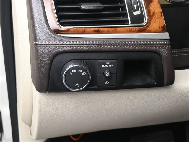 2012 Cadillac Escalade Platinum photo 18