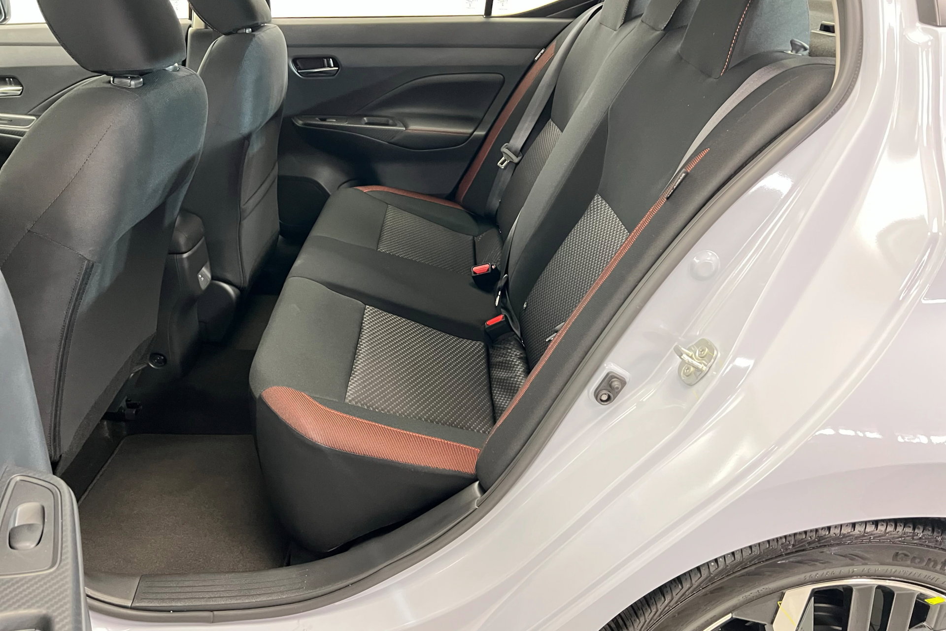 2025 Nissan Versa SR photo 19