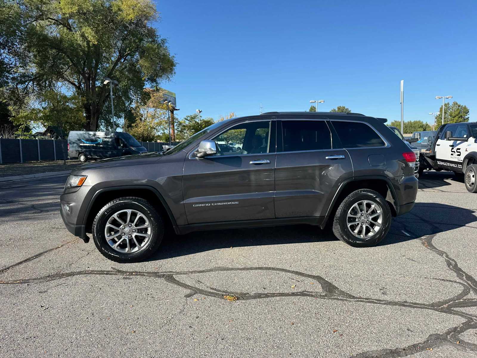 Used 2014 Jeep Grand Cherokee Limited with VIN 1C4RJFBG2EC558181 for sale in West Bountiful, UT