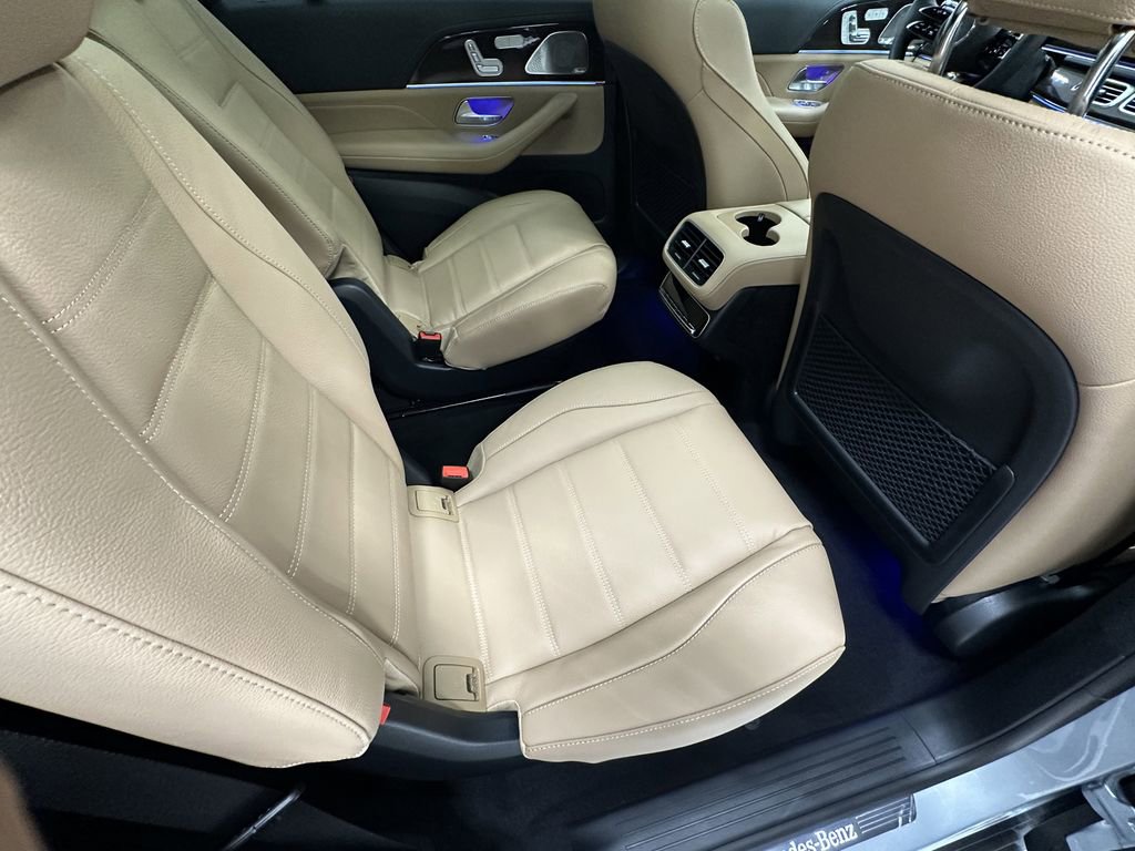 2026 Mercedes Benz GLS 450 4MATIC photo 18
