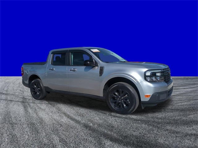2023 Ford Maverick Lariat photo 2
