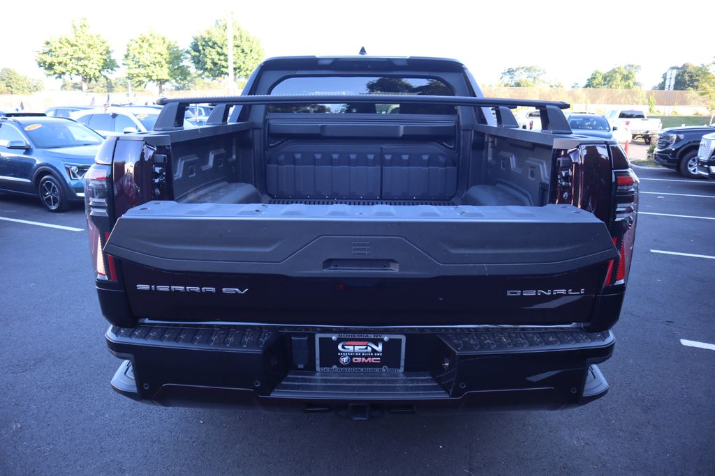 2025 Gmc Sierra EV Denali photo 4