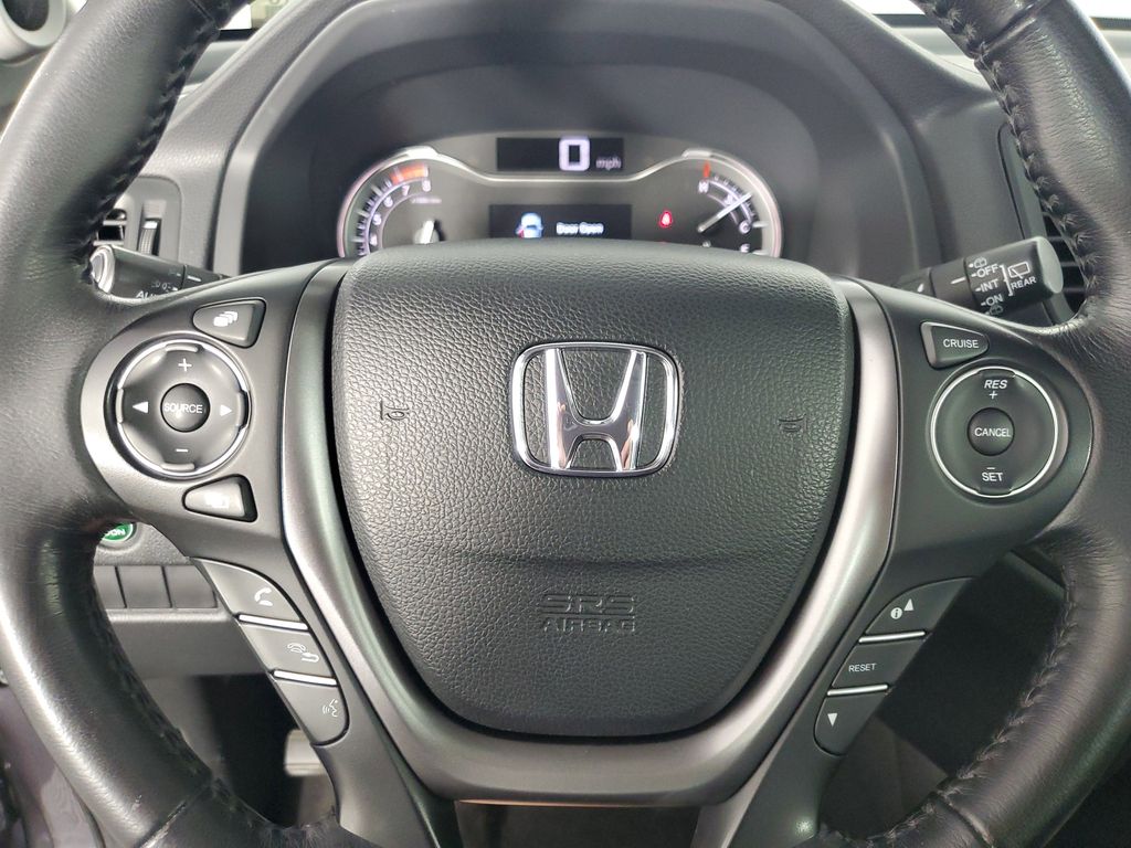 Used 2016 Gray Honda EX-L image 23