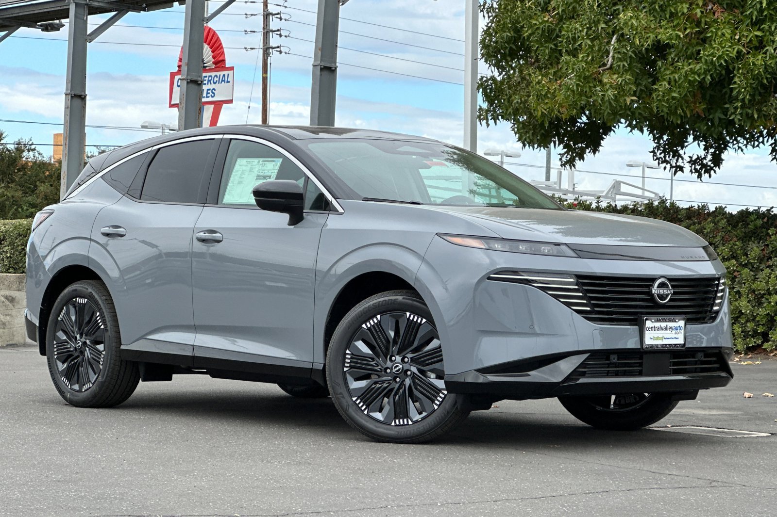 2026 Nissan Murano Platinum photo 2