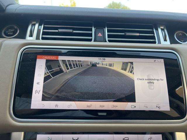 2020 Land Rover Range Rover HSE photo 15