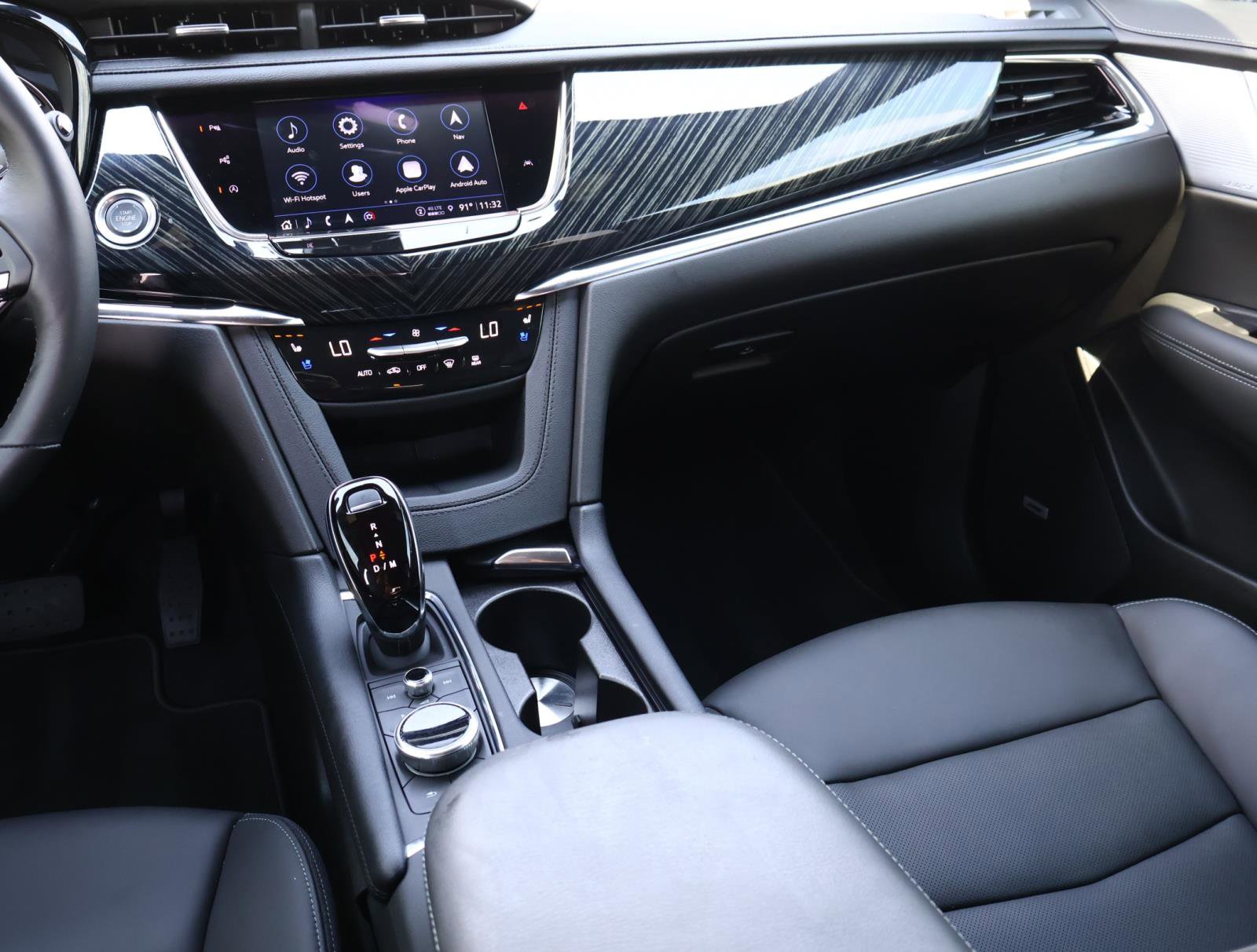 2025 Cadillac XT6 Premium Luxury photo 16