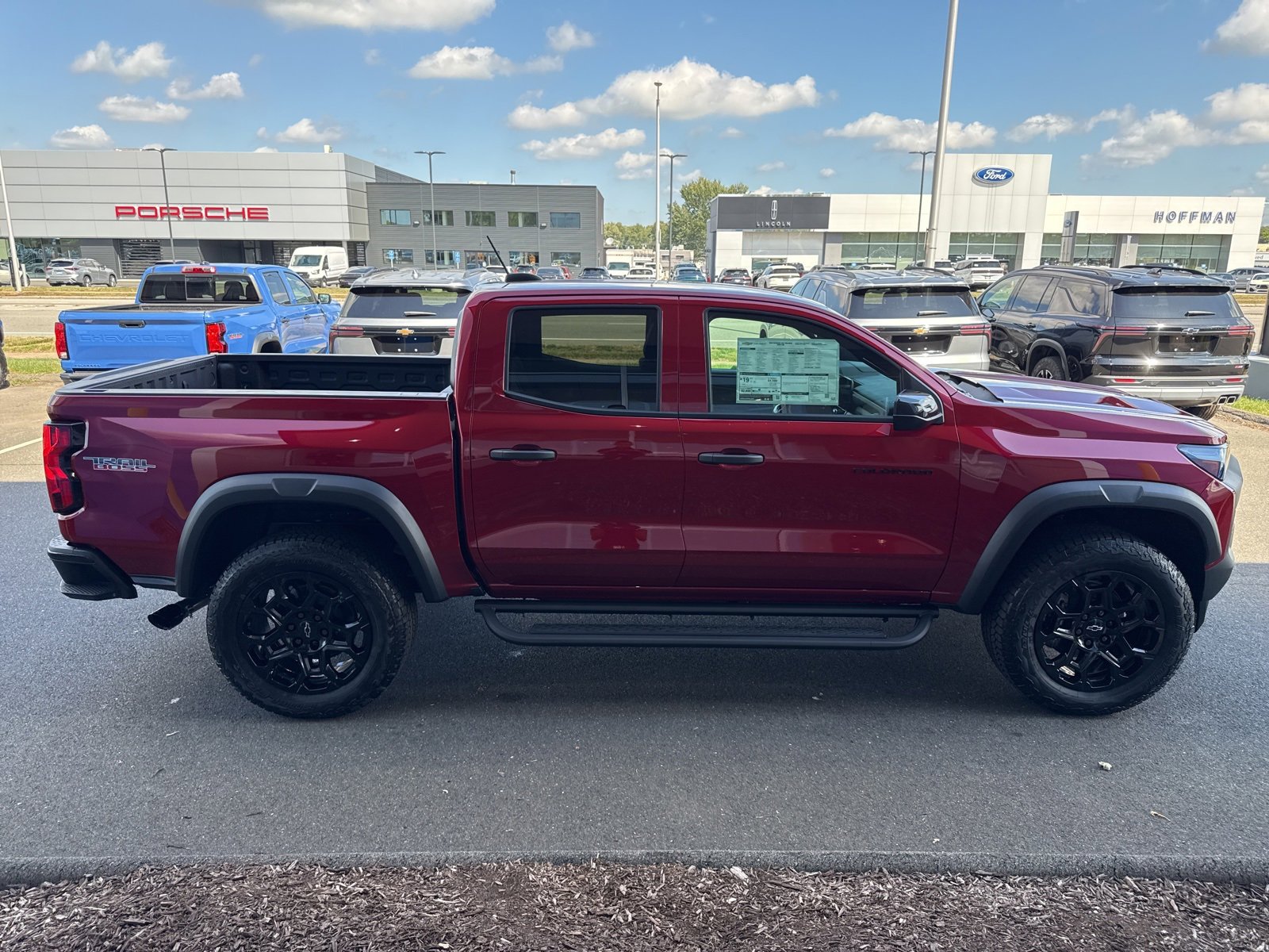 2026 Chevrolet Colorado Trail Boss photo 3