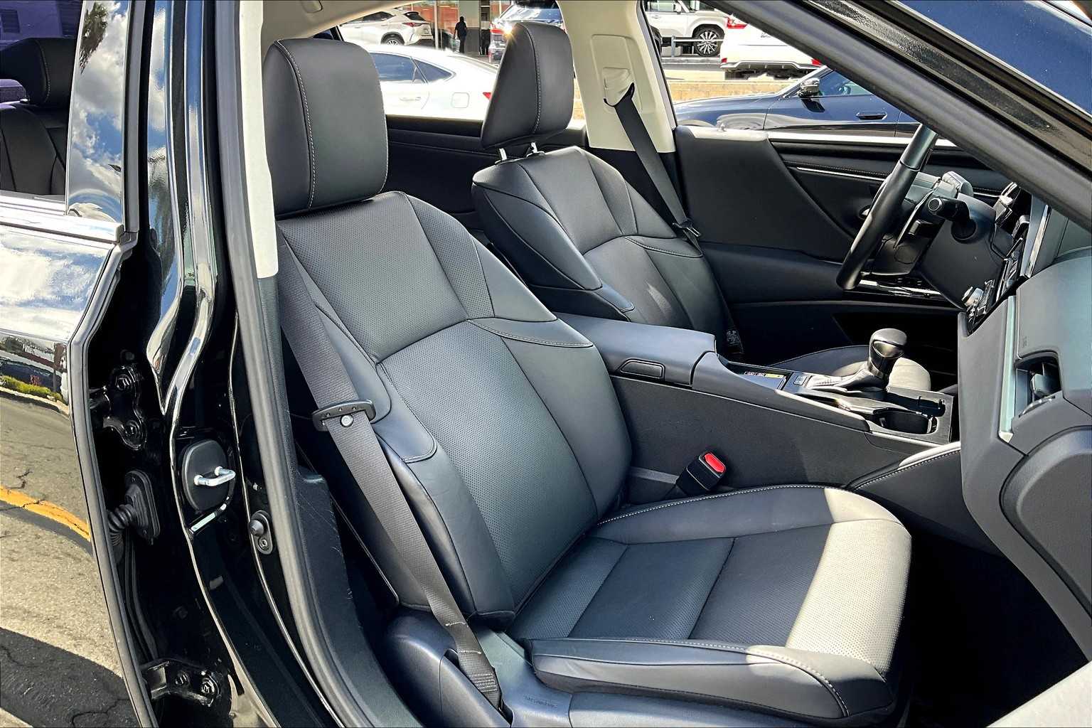 2023 Lexus ES Premium photo 8