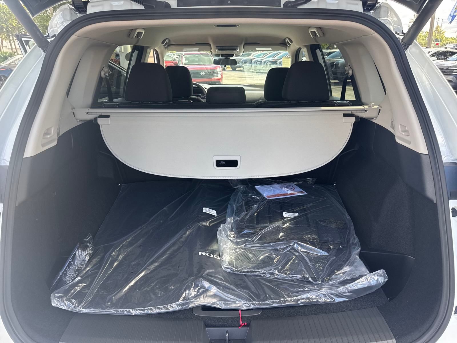 2026 Nissan Rogue SV photo 22