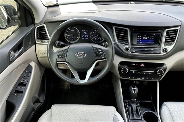 2017 Hyundai Tucson Sport photo 3